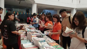 Ngày hội sách FPTU Book Fair: Khơi nguồn cảm xúc đọc của giới trẻ