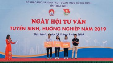 Đại Học FPT trao tặng 3 suất học bổng toàn phần cho học sinh THPT Chuyên Bắc Ninh