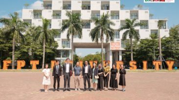 Đại sứ Singapore tại Việt Nam thăm FPT Edu campus Hòa Lạc