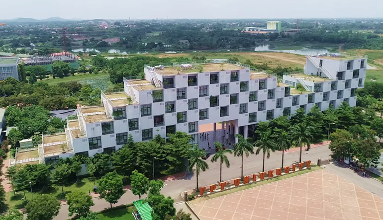 Đại học FPT cơ sở Hà Nội nằm tọa lạc tại huyện Thạch Thất, Hà Nội