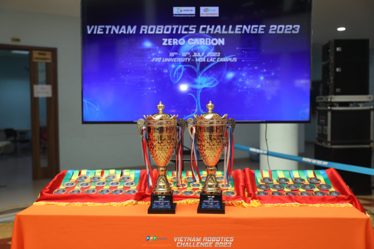 Lộ diện 26 đội thi xuất sắc bước vào vòng Bán kết Vietnam Robotics Challenge 2023