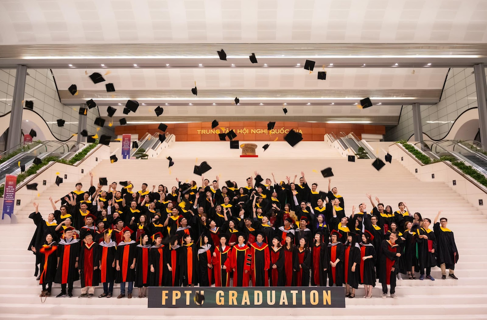 Hoàn thành 4 giai đoạn học tập, sinh viên sẽ chính thức tốt nghiệp Đại học FPT ngành Digital Marketing