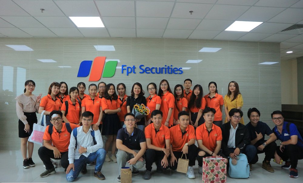 Sinh viên FPT tại Kỳ thực tập doanh nghiệp (On-the-job-training) 