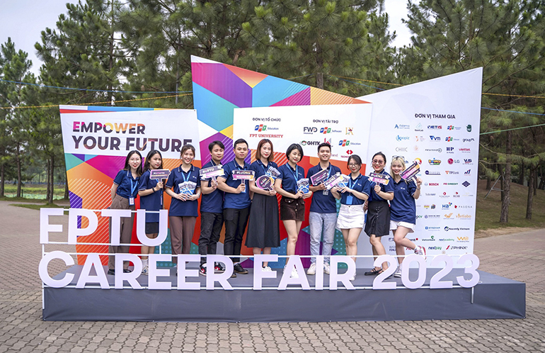 Sự kiện FPTU Career Fair được tổ chức bởi Đại học FPT nhằm mang lại cơ hội việc làm cho sinh viên ngay khi các bạn còn đang đi học