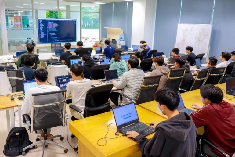 Phòng Lab SAP Next-gen tại ĐH FPT 