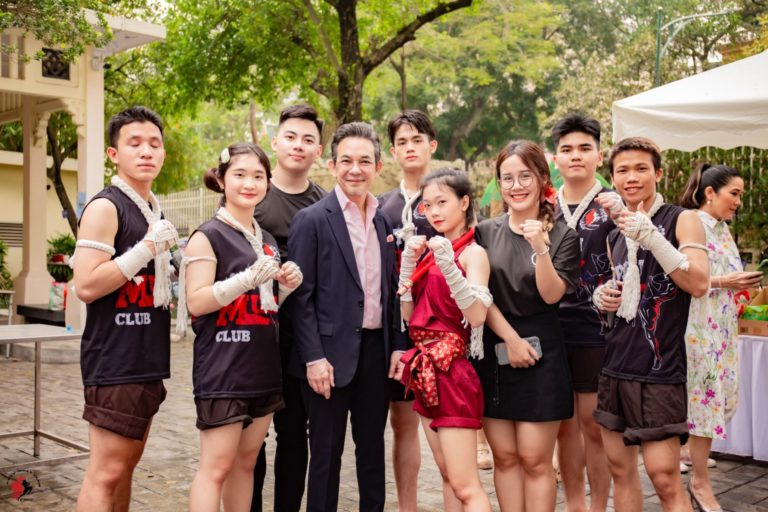 Sinh viên ĐH FPT tham gia lễ hội truyền thống tại Đại sứ quán Thái Lan