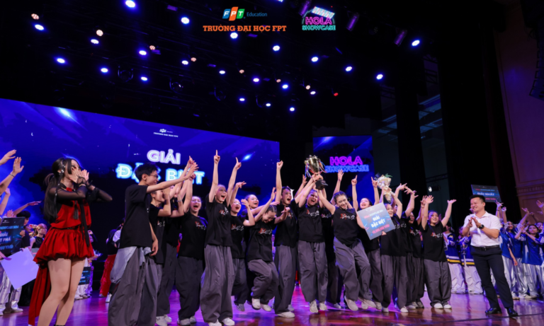 THPT Đống Đa đăng quang ngôi vị Vô địch Hola Showcase 2024 với màn trình diễn đỉnh cao